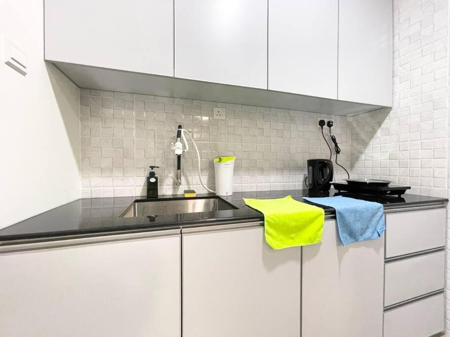 Quartz Near To Jonker Walk With Infinity Pool Cozy 3B2B Lejlighed Malacca Eksteriør billede
