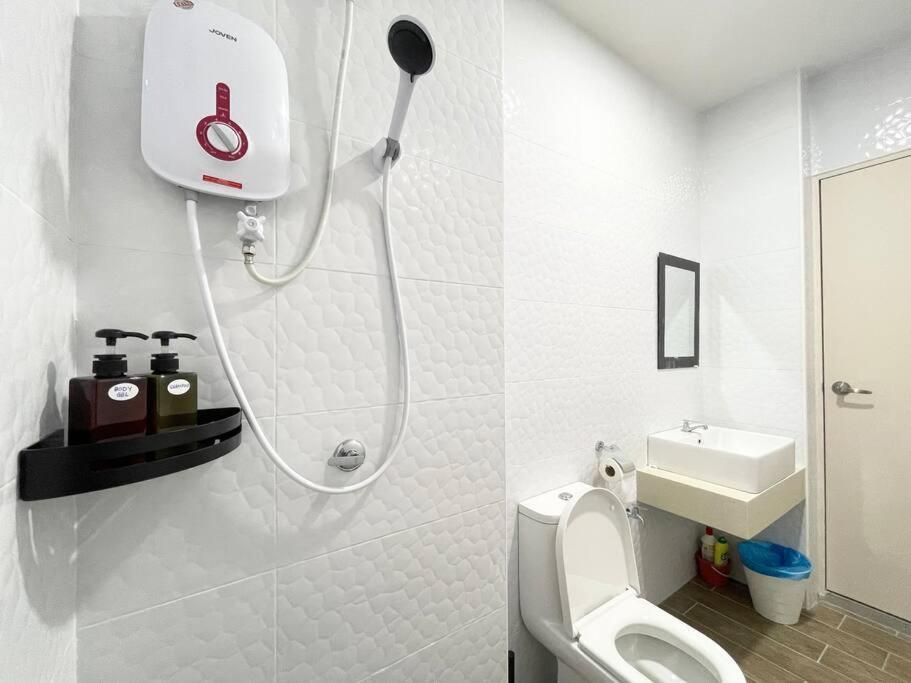 Quartz Near To Jonker Walk With Infinity Pool Cozy 3B2B Lejlighed Malacca Eksteriør billede